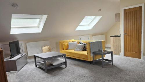 1 Bed Loft - Sleeps 2 - Parking - Wifi - Foto 2