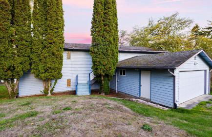 Incredible Water Views, Deck Relaxing Retreat Greenbank Getaway by Avantstay - Foto 64