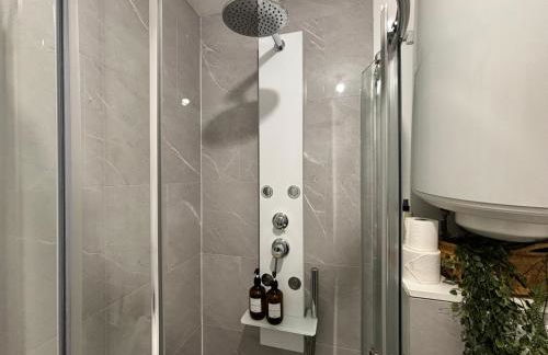 Studio chaleureux - Parking facile - 5min d'Angoulême - Foto 7