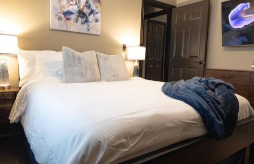 Your Family’s Home Away from Home w/ No Extra Fees - Foto 28