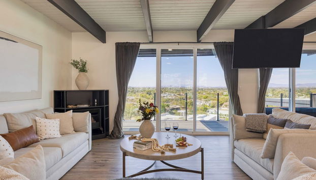 Panoramic Views, Private Pool, Patio Lounge w/ Firepit Royal Palm by Avantstay - Foto 5, Interior