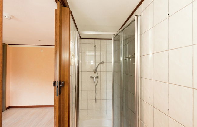 Large Group House with Welness Equipment & Swimming Pool near Malmédy - Foto 19