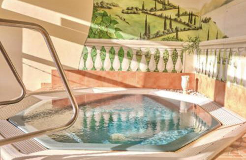 Das CLASSIQUE Galerieappartement 50qm - Elegant und geräumig wohnen - Espressomaschine, Airfryer, Balkon, Poseidon Therme im Haus - inkl Parkgarage - Foto 25