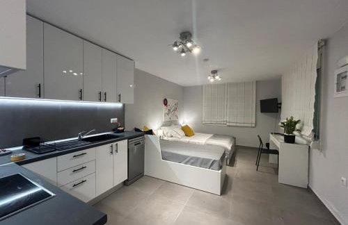 AEI Seaside Apartment Kariani - Photo 12
