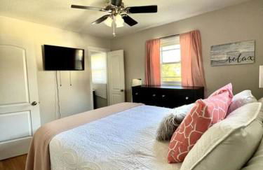 Talladega Nights to nearby Nascar ZMax CLT - Photo 20