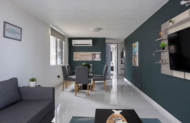 Brisa Marina 2BDR Pool Parking Beachside - Photo 18