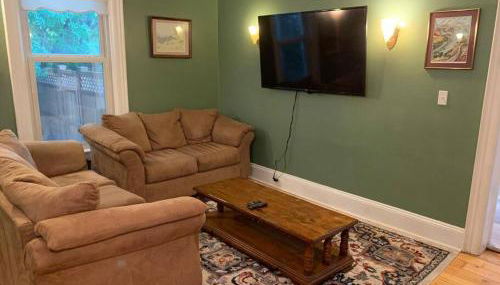 Trip6 Historic Brick Home - Foto 4