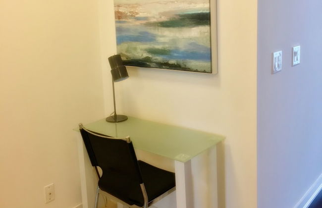 TO Stays - York and Lakeshore - Foto 60