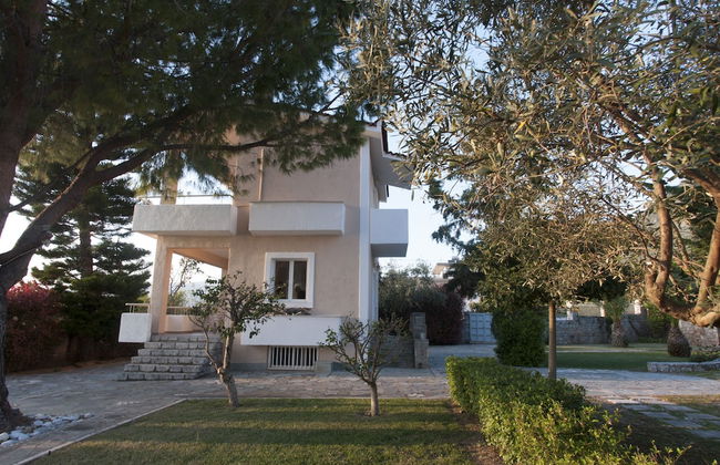 Messinian Blue SeaSide Villa - Photo 21