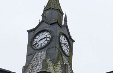 Flat over craft & wool shop! Pwllheli town centre - Foto 1