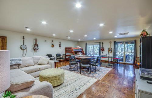 Waterfront Terry Home with 3 Decks and Hot Tub! - Foto 17