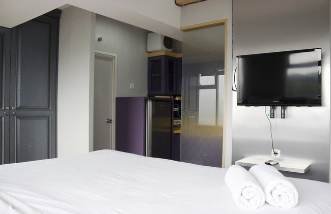 Spacious & Trendy Studio at Jarrdin Cihampelas Apartment - Photo 14