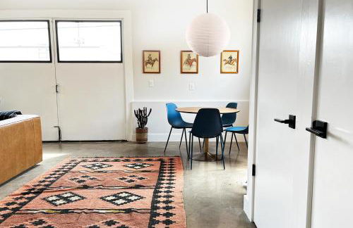 5 Min to UT, Congress - Modern Home in DT East ATX - Foto 14