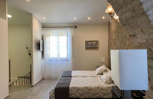 PINTOR MASSANET - Casa de piedra adaptada en LEscala - Foto 10