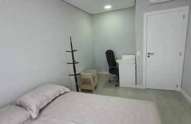 Sobrado com piscina, banheira e garagem coberta. - Foto 42