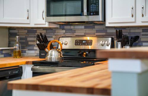 The StayAwhile Studio - Photo 4