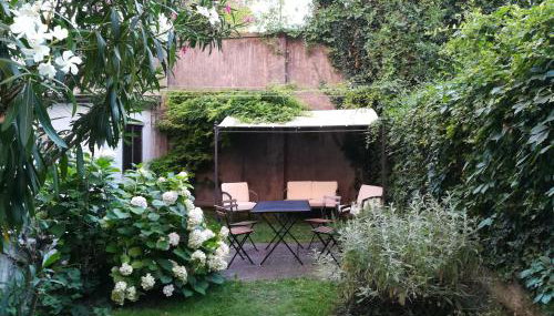 GuestHost - Accogliente appartamento a Dorsoduro con GIARDINO! - Foto 1, Garden