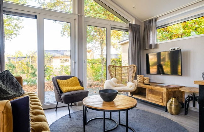 Admirable Chalet Near the River - Photo 8