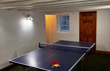 Rhianfa 4 bedroom house minutes walk from the beach - Photo 3