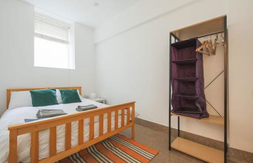 Pass the Keys Stylish Flat - 20 Mins from Central London - Foto 20