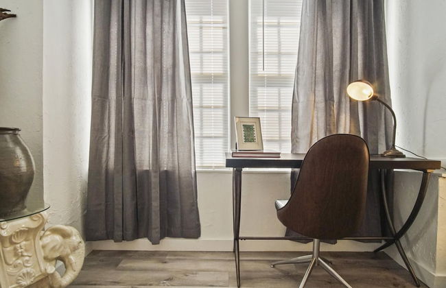 3-story 6-bedroom 4 Bathrooms 3min-asian Dist - Photo 65