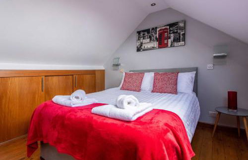 4 Bed Family & Contractor House with Games Room! - Foto 6