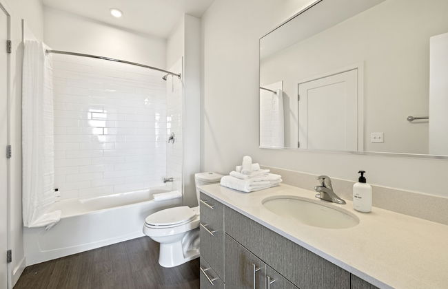 Placemakr Marymount Ballston - Photo 59