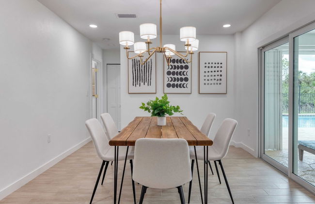 Casa Bonita by Avantstay Large Backyard, Patio, Pool + Hot Tub - Foto 9