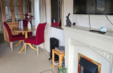 Ruth's Repose Shropshire Country Retreat with private hot tub & Stunning Views - Photo 20