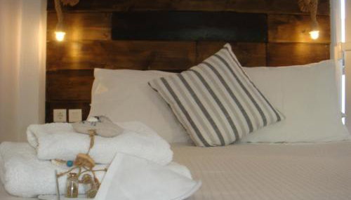 Ammos Luxury Studios - Photo 3