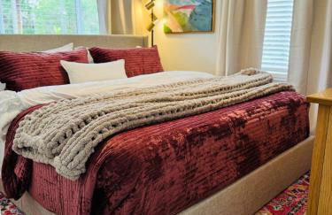 3BR Oasis DT ORL, Full Kitchen & Fenced Yard! - Foto 67