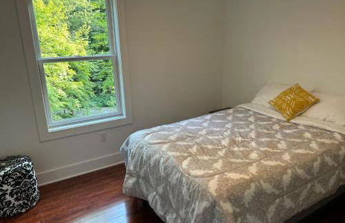 NEW 3 bedroom - Thoroughbred Farm & Lake Views! - Foto 10