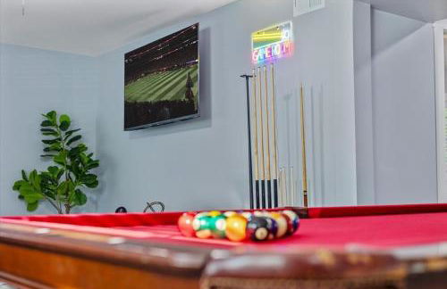 Ranch Style Luxe Game Room & Fire Pit Free Wi-Fi - Foto 2