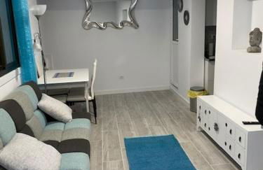 House - Sleeps 2 - Parking - Patio - Foto 8