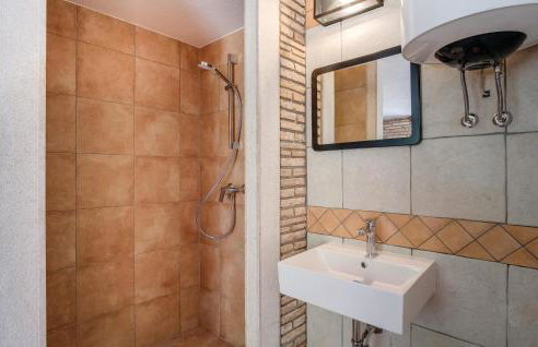 Pet Friendly Home In Sveti Jakov - Foto 43
