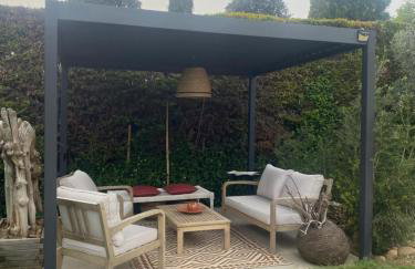 Maison avec ses 2 terrasses et sa piscine - Foto 19