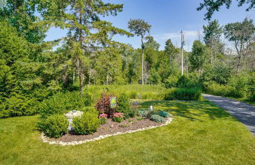 Sturgeon Bay Hideaway with Direct Water Access! - Photo 43