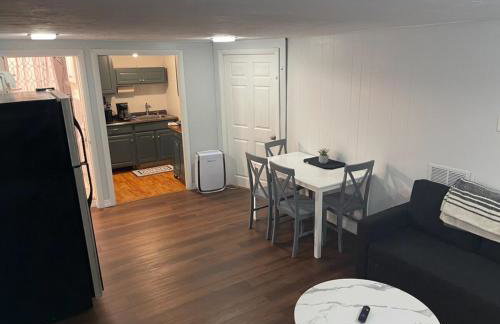 Garden level one bedroom apartment - Foto 15