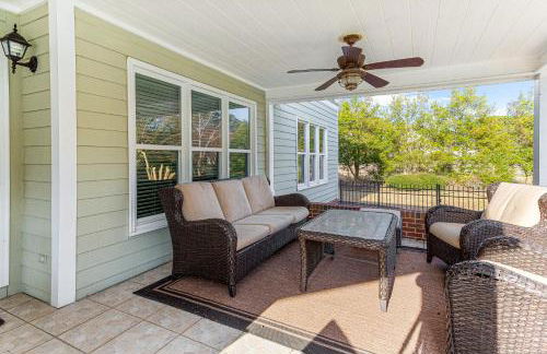 Amazing Home w/ Huge Pool, Game Tables, Movie room, and More! - Foto 44