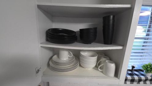 Entire Townhome with workspace - Photo 2