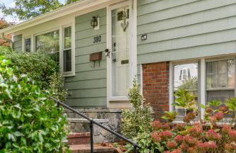 Modern Beach & Pond Getaway in Heart of Cape Cod - Foto 3