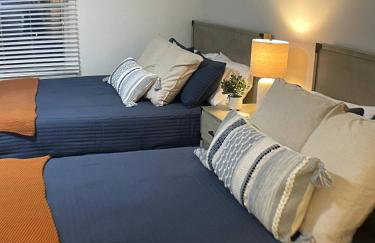 Aubie's Hangout - Walk to Downtown & Campus! - Foto 43