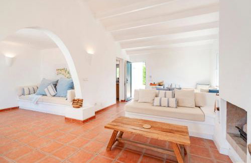 Casa Maitzgon - Renovada casa con piscina y jardín - Foto 10