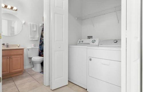 Oakwater Resort Home w/ Arcade & Pool Table - 15 Min to Disney - Foto 10