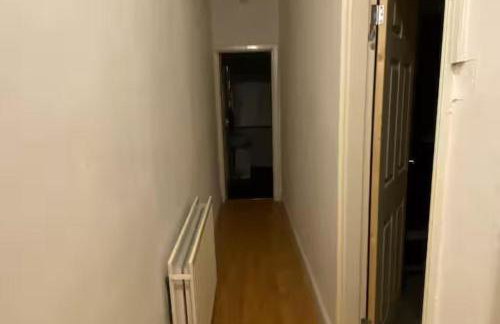 Cosy 2 Bed House - Sleeps 3 Parking & Garden - Foto 19