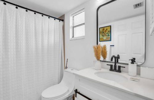 Designer Furnished and Views - Photo 20