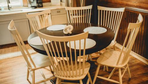 Bell Tower Suite Private Riverfront Stay Near Charleston WV - Foto 2