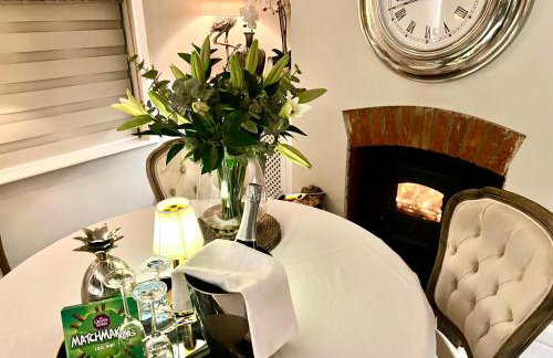 2 Bed Cosy Cottage - Central Bawtry - High End Furnishings - Foto 51