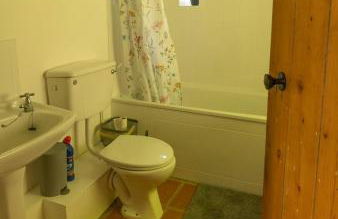 The perfect bolt hole - Photo 15