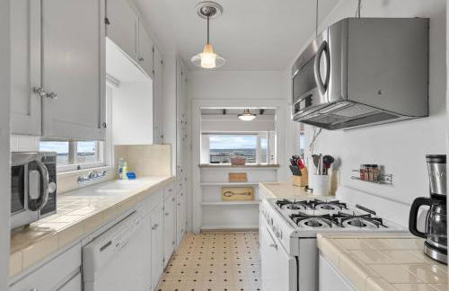 26' SUNDECK OCEAN Panoramic VIEWS with AC Fast WiFi -902Mbps - Foto 20